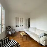 Au Coeur De L'ile Saint Louis Privatunterkunft *