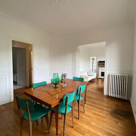 Au Coeur De L'ile Saint Louis *